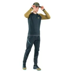 Dynafit "Feline SL GTX" - Army/blueberry -Outdoor Ausrüstungsgeschäft 08 0000071620 5471 BODY 08 0000071374 3011 BODY 08 0000064056 5471 BODY