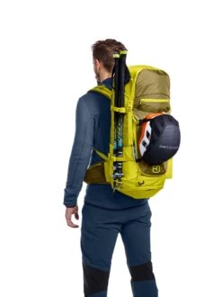 Ortovox "Traverse 40" - Black -Outdoor Ausrüstungsgeschäft 48544 60601 TRAVERSE 40 K2121 d3 WebRes 2