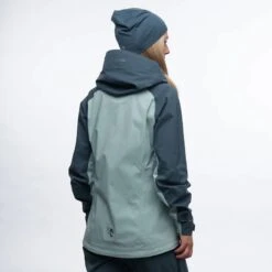Bergans "Cecilie 3L Jkt" - Misty Forest/orion Blue 9 Bergans "Cecilie 3L Jkt" - Misty Forest/orion Blue -Outdoor Ausrüstungsgeschäft 8811 21475 6