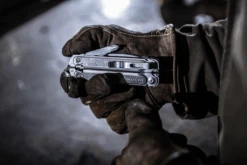 Leatherman "Free P2" -Outdoor Ausrüstungsgeschäft FREE20P220Welder206