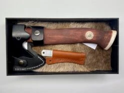 Karesuando "Skogsyxa Metsämis" -Outdoor Ausrüstungsgeschäft IMG 1196