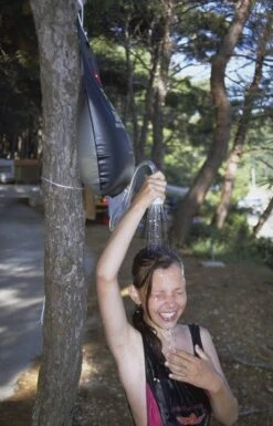 Origin Outdoors Basic Nature "Solardusche Rollbar" - 20L -Outdoor Ausrüstungsgeschäft bn solardusche10L 2